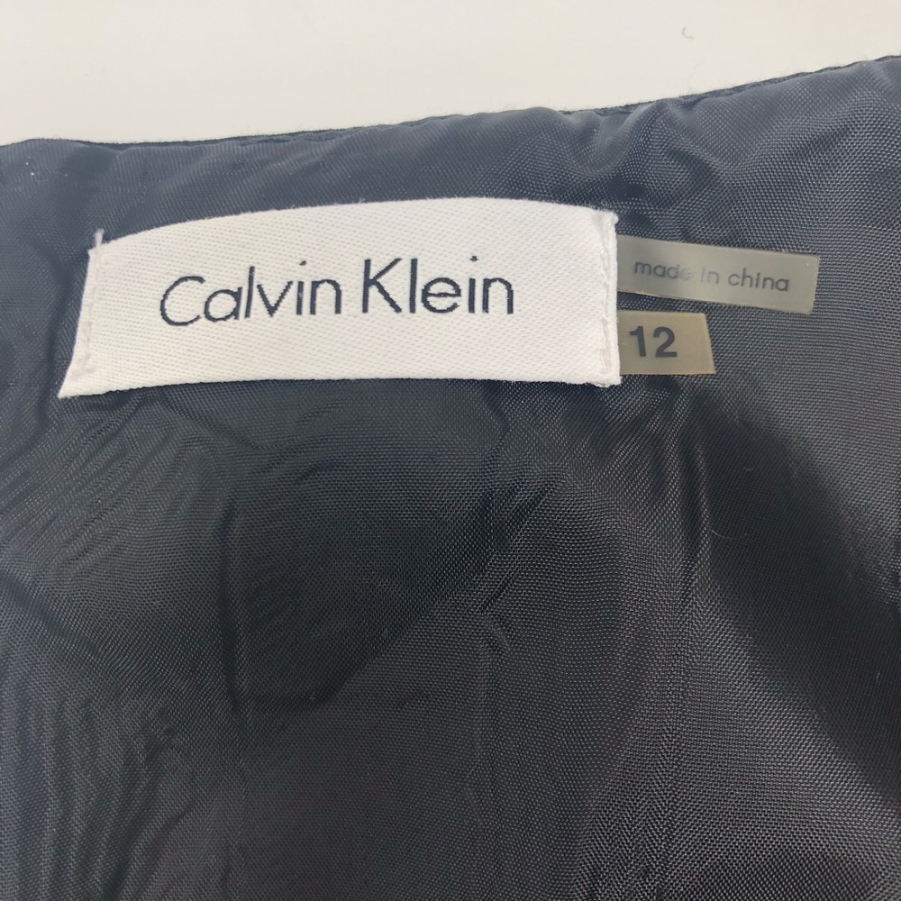 Calvin Klein Crew Neck Seamed Dress - Picture 4 of 7